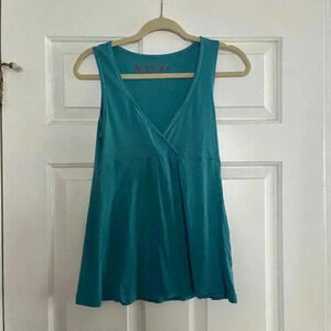 VS Tee shop tank size M